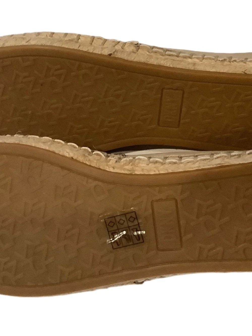DKNY Mali Logo Espadrilles Size 8.5 New